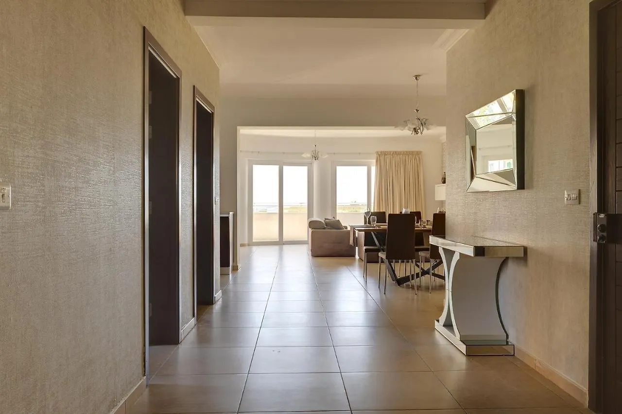 Seafront Lux Apart Inc Pool, Upmarket Area Sliema