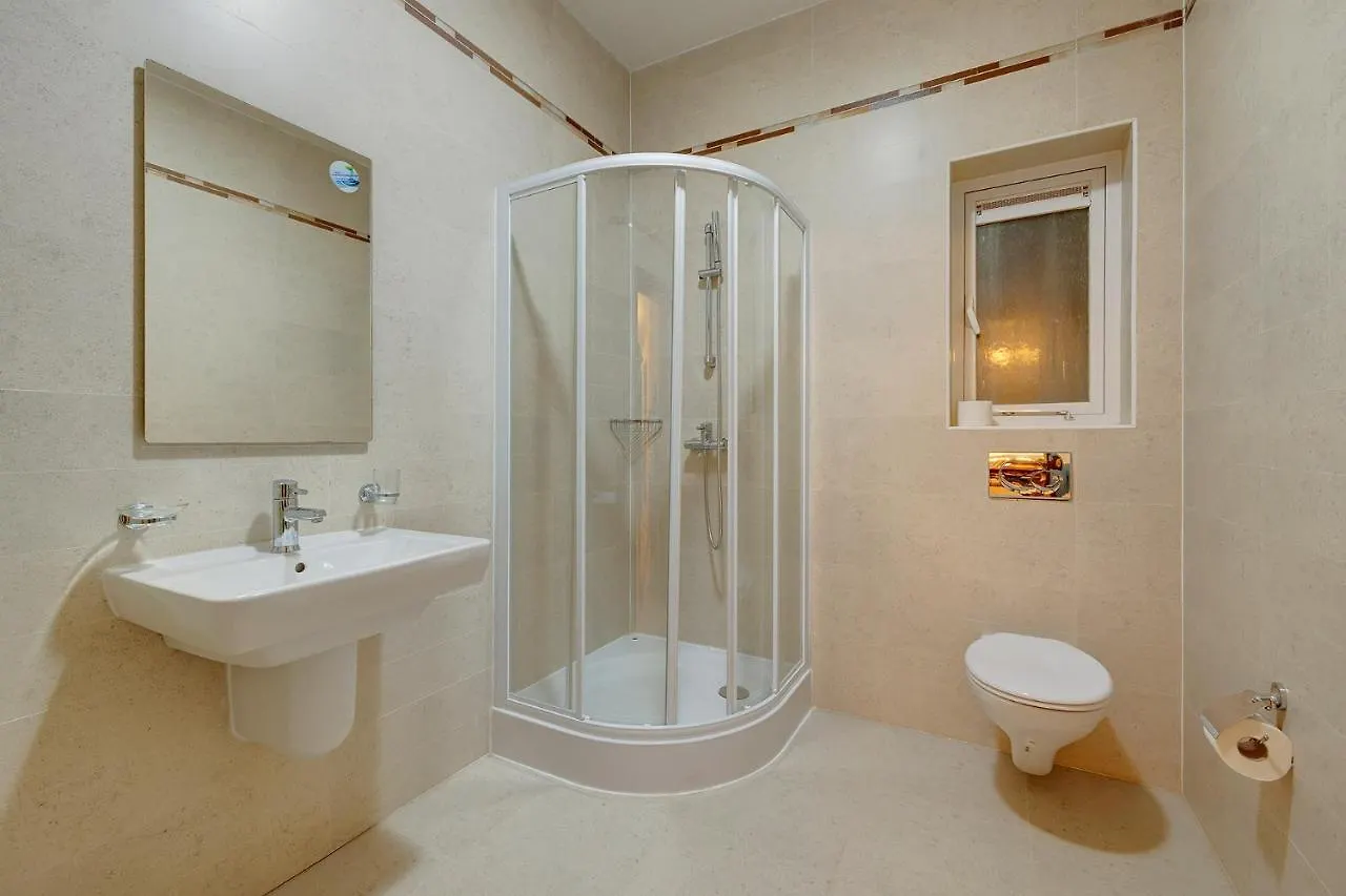 Appartement Seafront Lux Apart Inc Pool, Upmarket Area Sliema
